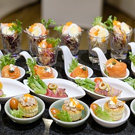 進階要點3:在食器中先裝好食物 進階要點3:在食器中先裝好食物