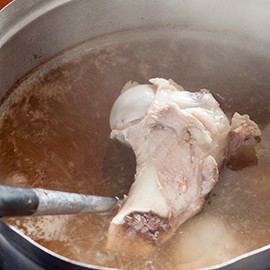 大骨高湯 大骨高湯